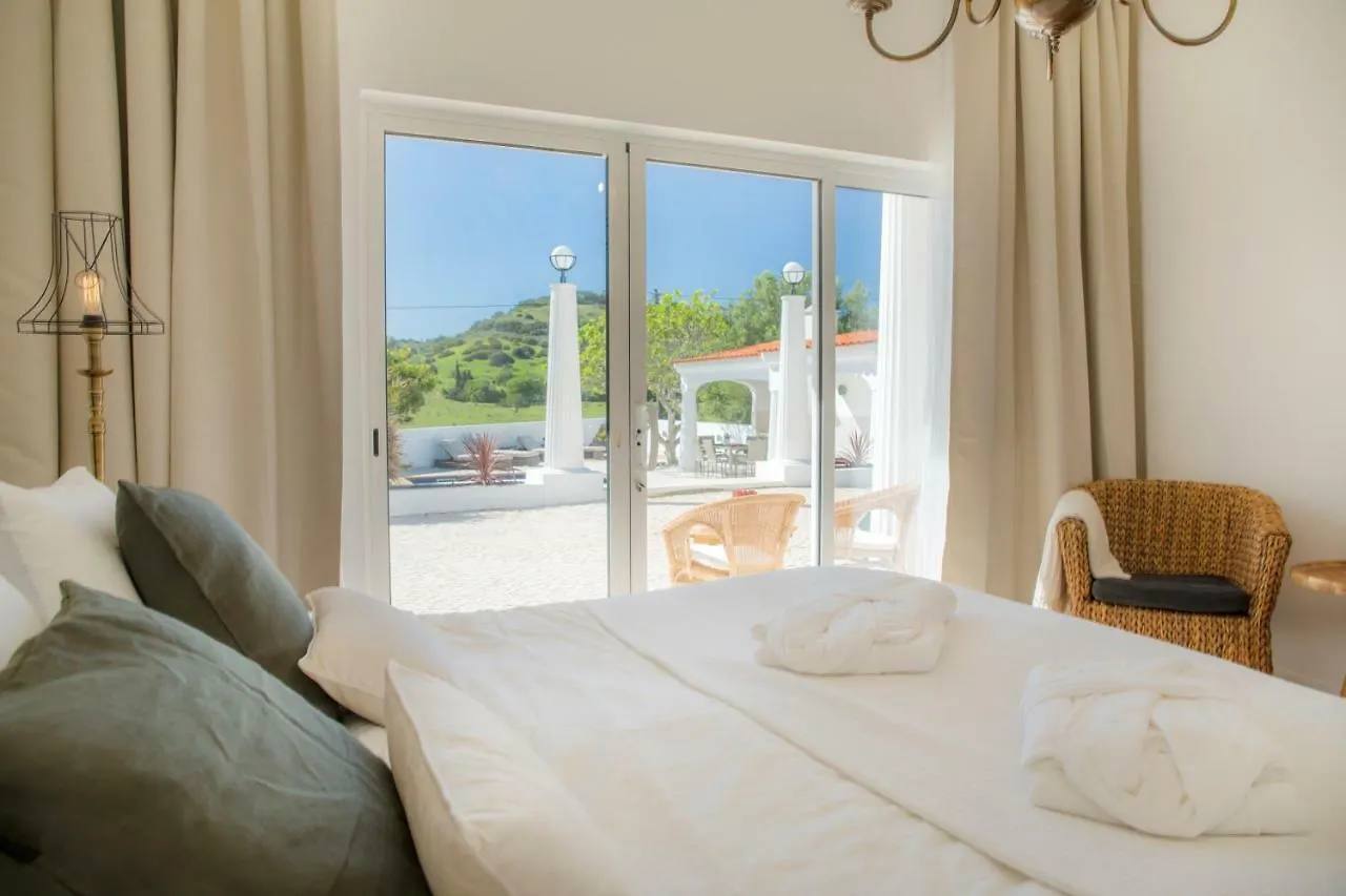 Casa Luisandra Boutique Hotel B&B Praia Da Luz 3*,